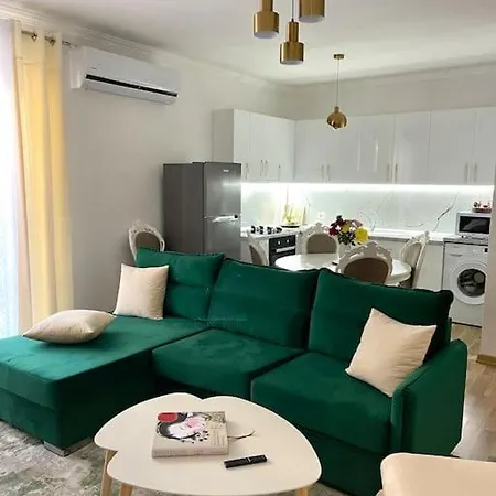 Stylish In The Pedestrian Street Appartement *