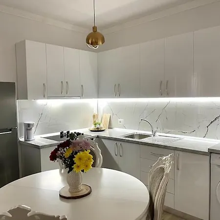 Stylish In The Pedestrian Street Appartement